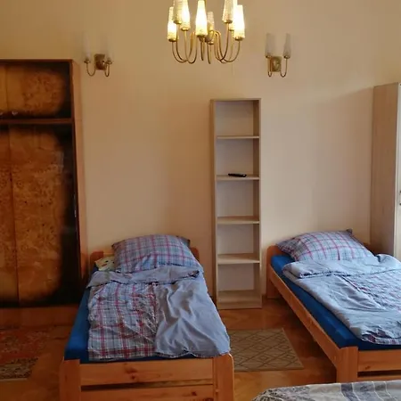 בית אירוח Gdanska *